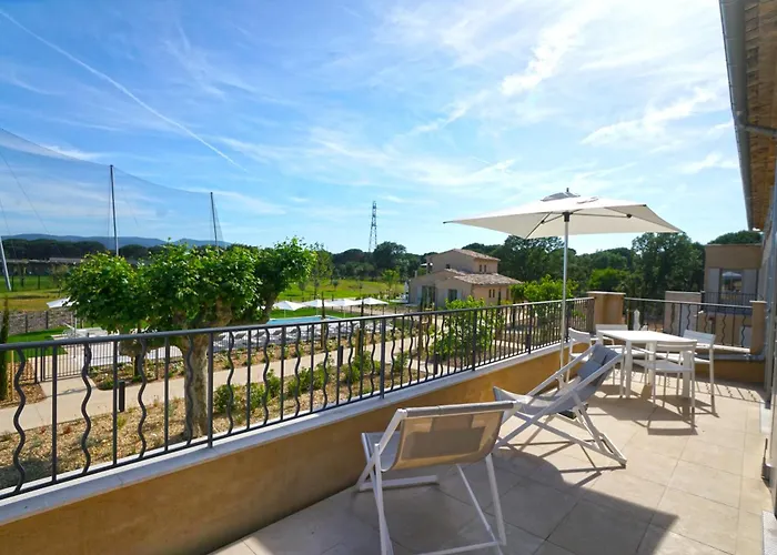 Le Clos des Oliviers Grimaud
