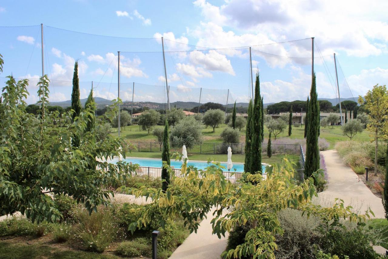 Apartahotel Le Clos Des Oliviers 4*